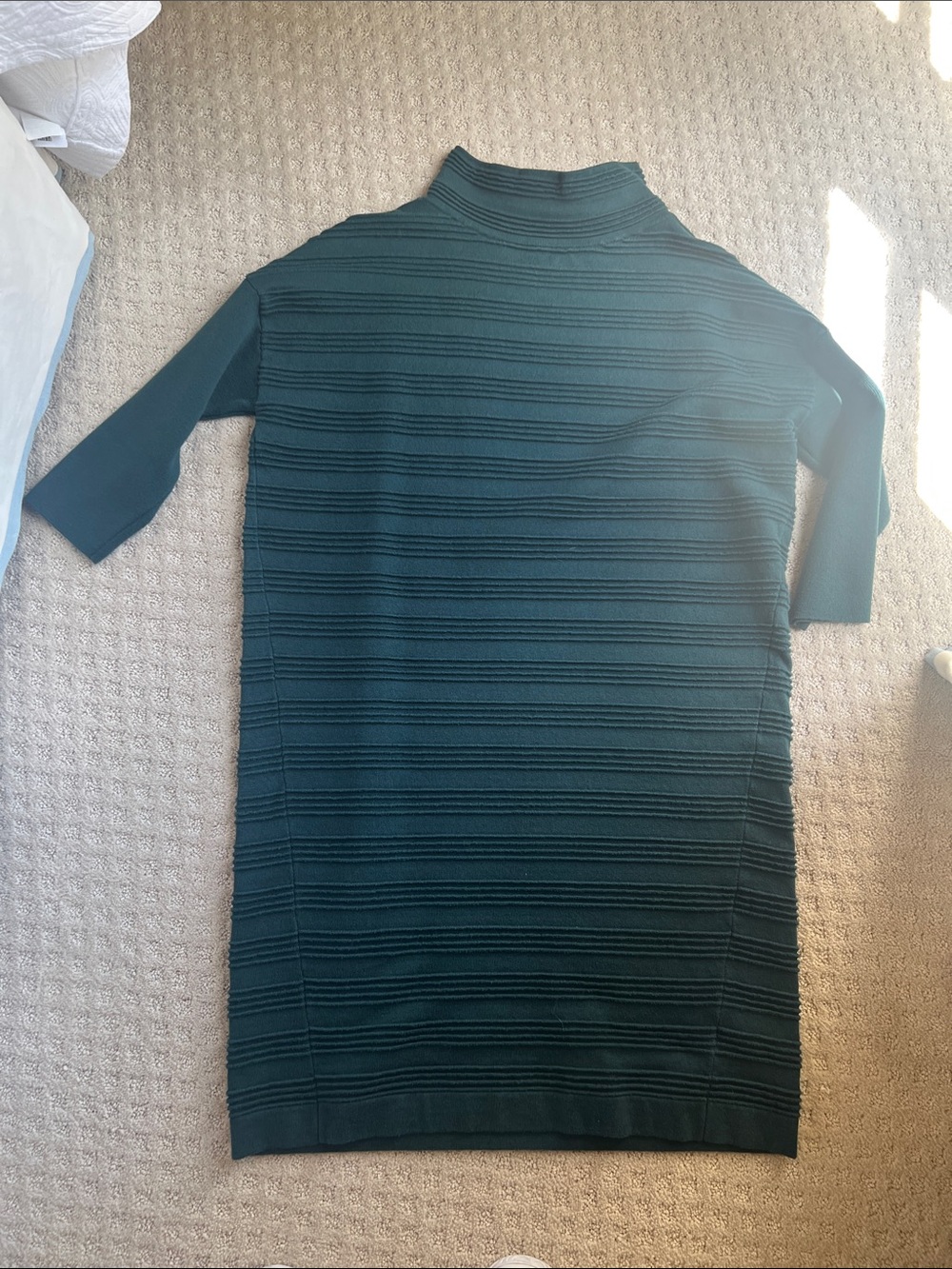 Carlisle dark green knit dress. Size M.